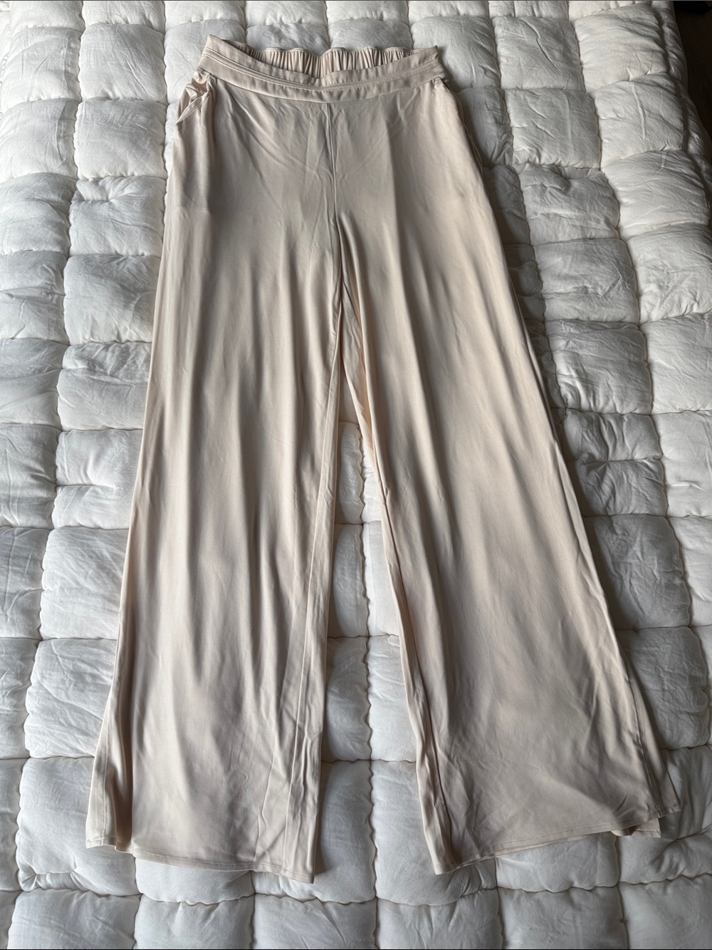 ADAY making wave pants